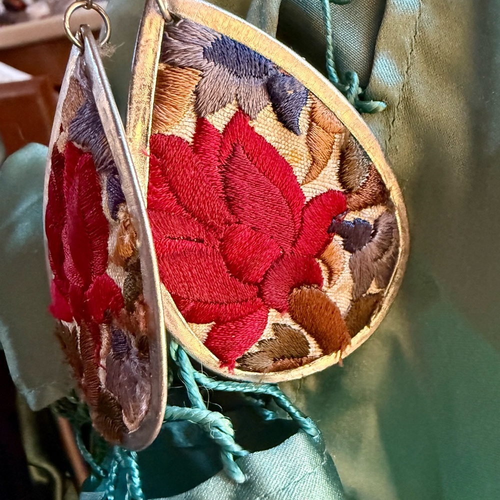 Floral Embroidered Earrings with Silver Edging NWOT